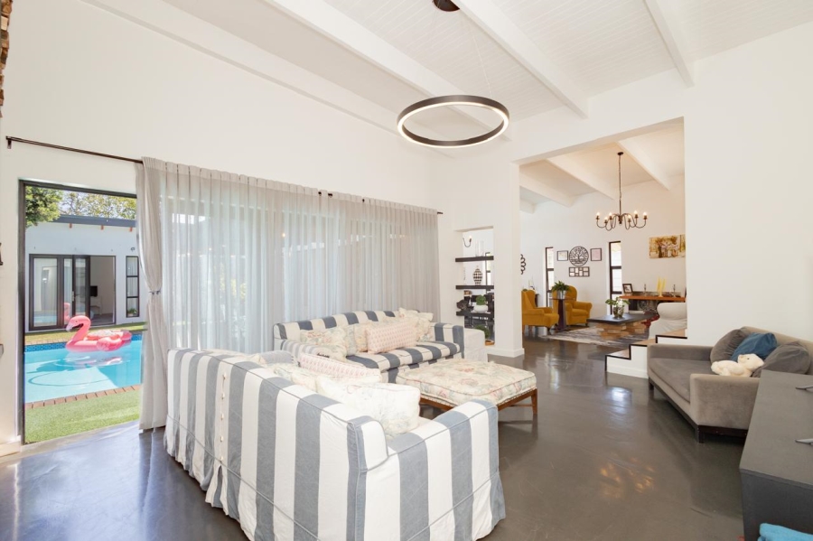 5 Bedroom Property for Sale in Elim Western Cape